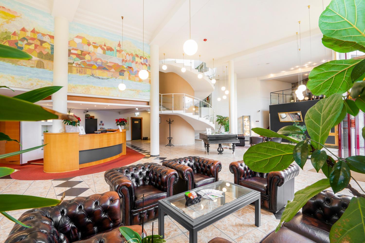 Hotel Landskron بروك أن دير مور المظهر الخارجي الصورة