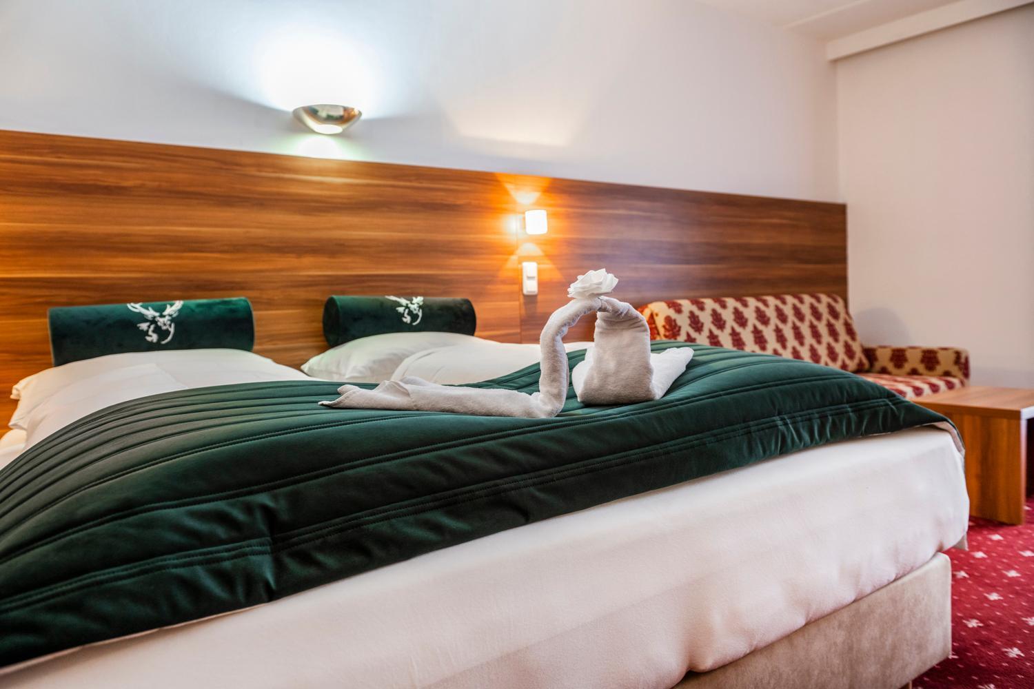Hotel Landskron بروك أن دير مور المظهر الخارجي الصورة