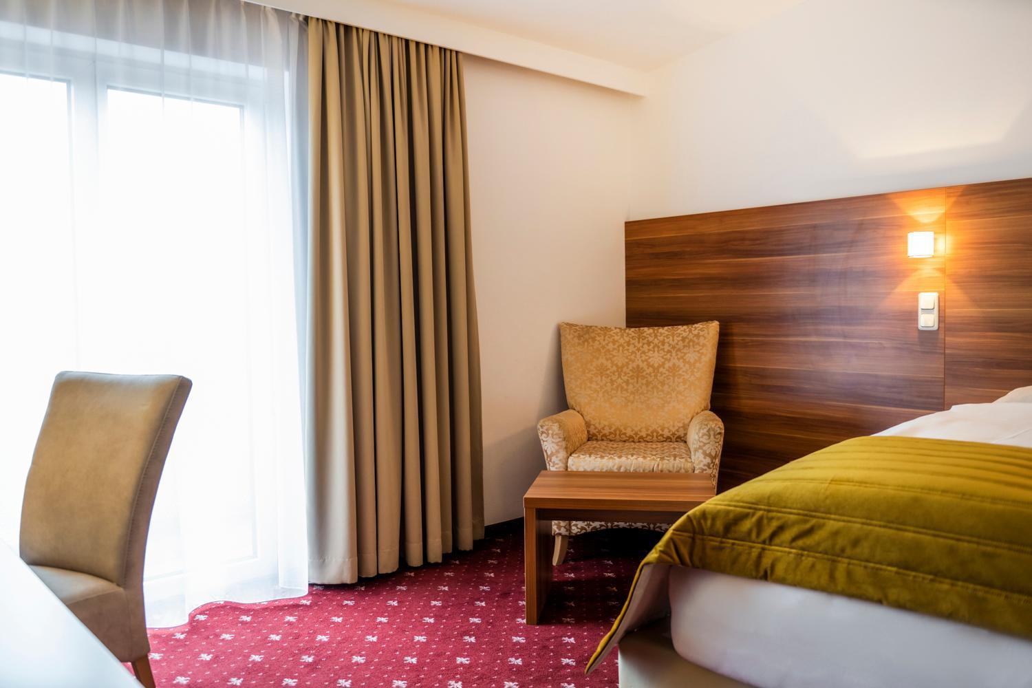 Hotel Landskron بروك أن دير مور المظهر الخارجي الصورة